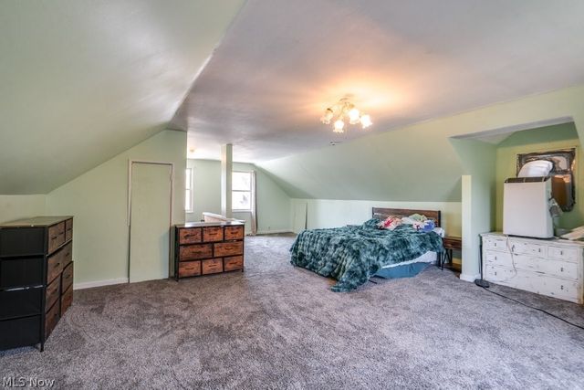 2035 Tampa Avenue, Cleveland, OH 44109
