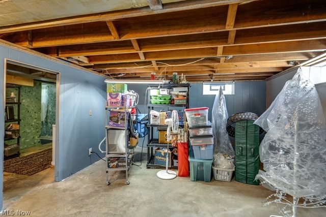 2035 Tampa Avenue, Cleveland, OH 44109