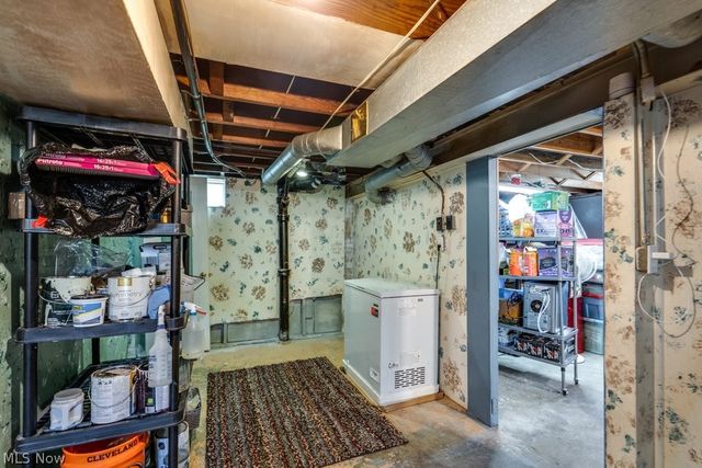 2035 Tampa Avenue, Cleveland, OH 44109