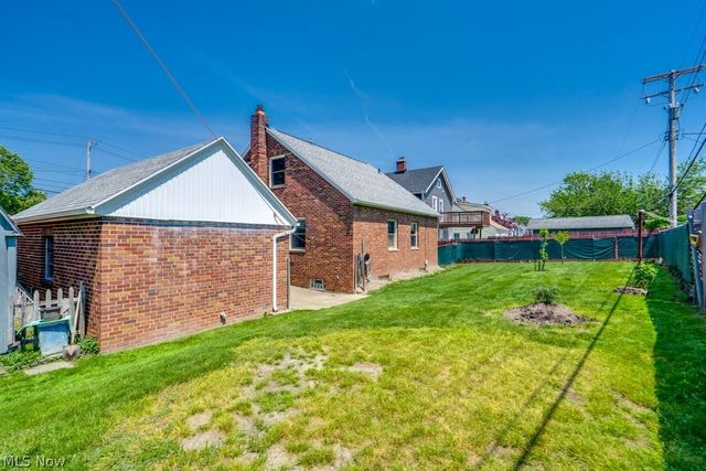 2035 Tampa Avenue, Cleveland, OH 44109