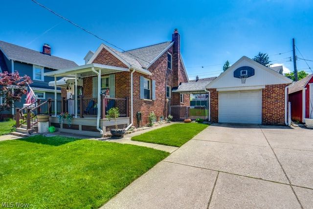 2035 Tampa Avenue, Cleveland, OH 44109