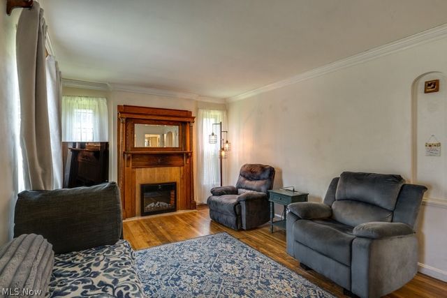 2035 Tampa Avenue, Cleveland, OH 44109