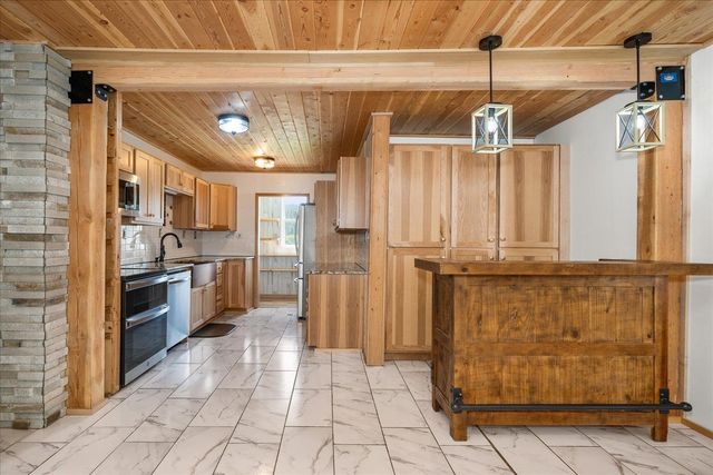 1424 N Idaho Rd, Liberty Lake, WA 99019