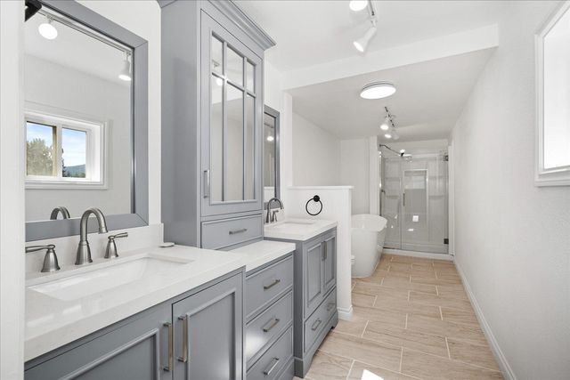 1424 N Idaho Rd, Liberty Lake, WA 99019