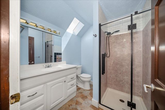 1424 N Idaho Rd, Liberty Lake, WA 99019