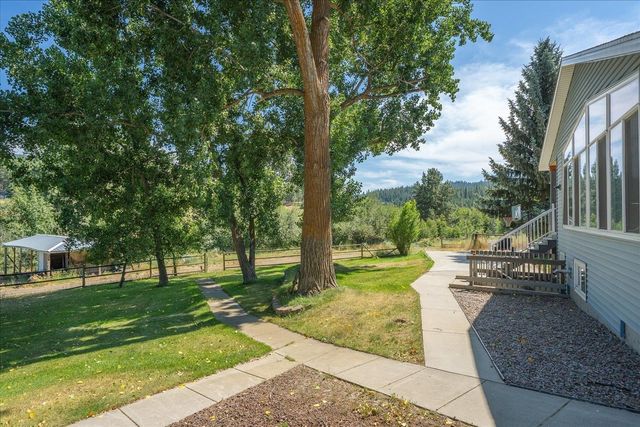 1424 N Idaho Rd, Liberty Lake, WA 99019