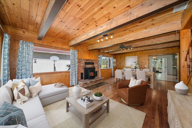 1424 N Idaho Rd, Liberty Lake, WA 99019