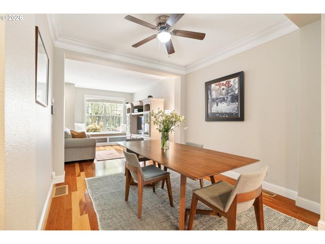 12105 Se HIGH CREEK Rd, Happy Valley, OR 97086