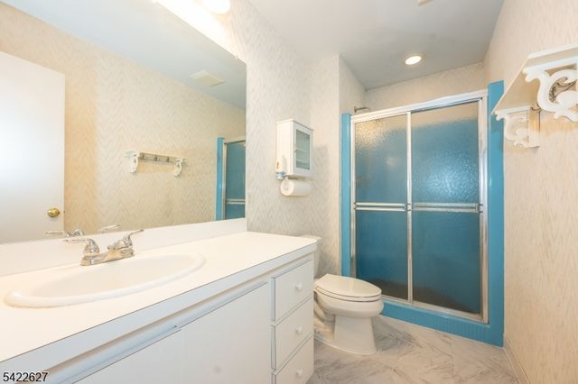 207 Deerlea Ln, Rockaway Twp., NJ 07005