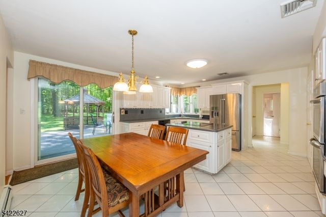 207 Deerlea Ln, Rockaway Twp., NJ 07005
