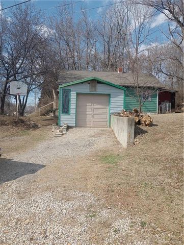 8840 E Wilson Road, Independence, MO 64053