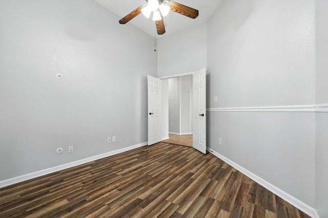 8909 Edinburgh Lane, Rowlett, TX 75089
