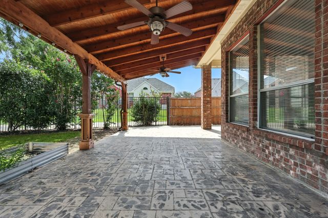 8909 Edinburgh Lane, Rowlett, TX 75089
