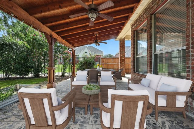 8909 Edinburgh Lane, Rowlett, TX 75089
