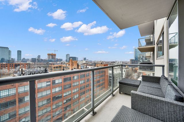 910 W HURON Street 1010, Chicago, IL 60642