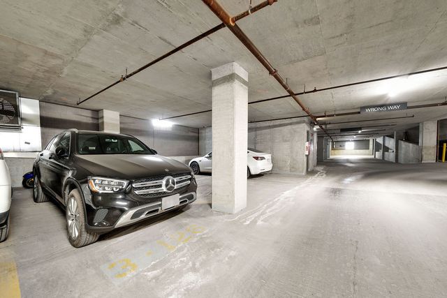 910 W HURON Street 1010, Chicago, IL 60642