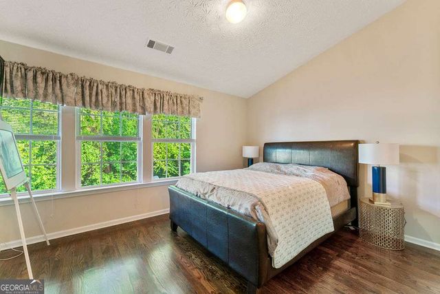 1343 Penhurst Drive, Lawrenceville, GA 30043