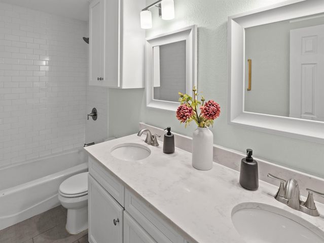 8809 Collingwood DR, Austin, TX 78748