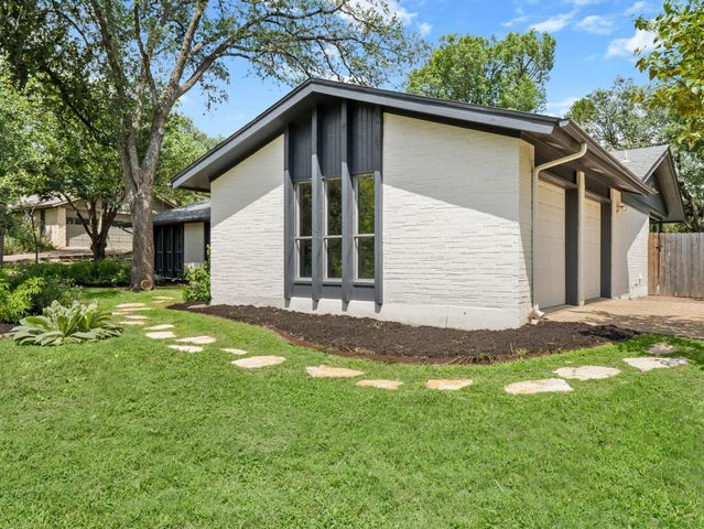 8809 Collingwood DR, Austin, TX 78748