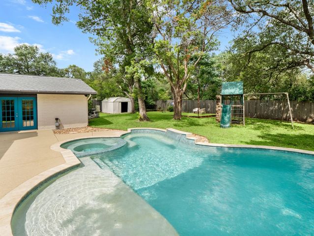 8809 Collingwood DR, Austin, TX 78748