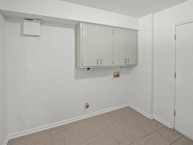 8809 Collingwood DR, Austin, TX 78748