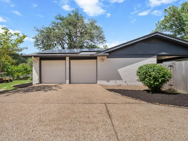 8809 Collingwood DR, Austin, TX 78748