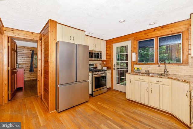 6838 MOUNTAIN CHURCH RD, Middletown, MD 21769
