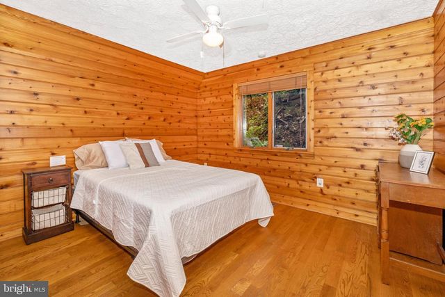 6838 MOUNTAIN CHURCH RD, Middletown, MD 21769