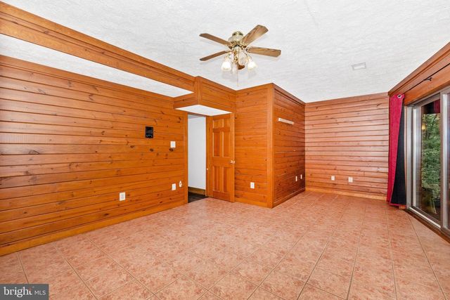 6838 MOUNTAIN CHURCH RD, Middletown, MD 21769