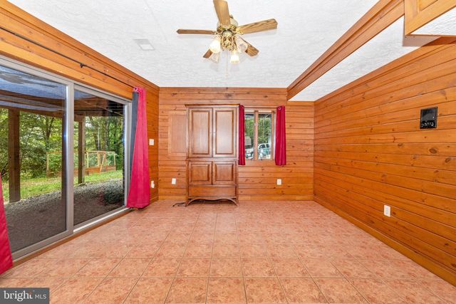 6838 MOUNTAIN CHURCH RD, Middletown, MD 21769