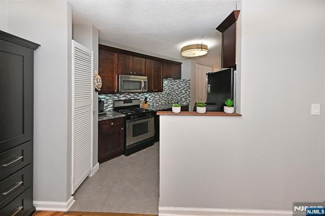 7004 Boulevard East 1B, Guttenberg, NJ 07093