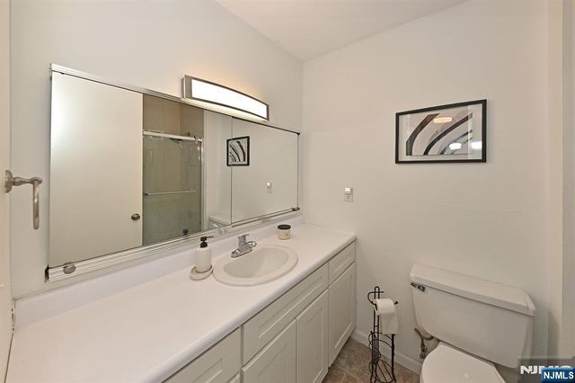 7004 Boulevard East 1B, Guttenberg, NJ 07093