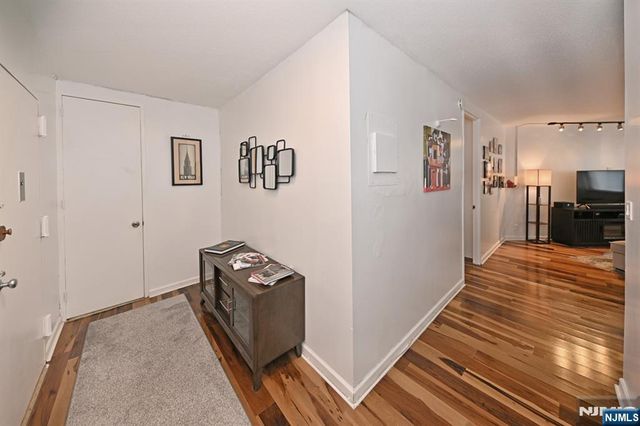 7004 Boulevard East 1B, Guttenberg, NJ 07093