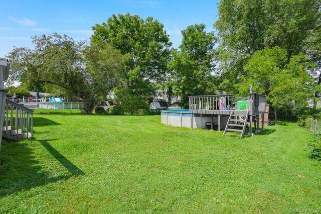 8 Hampton Road, Poughkeepsie, NY 12603