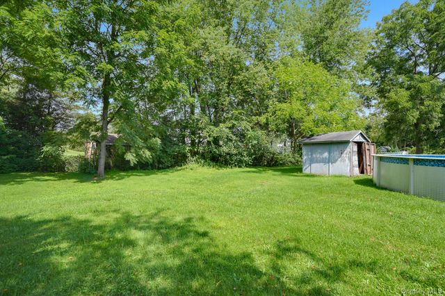 8 Hampton Road, Poughkeepsie, NY 12603