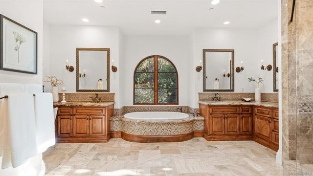 5465 El Cielito, Rancho Santa Fe, CA 92067