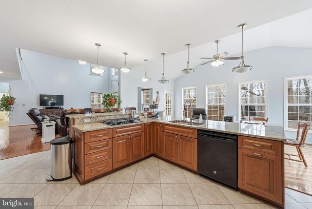15049 RUMSON PL, Manassas, VA 20111