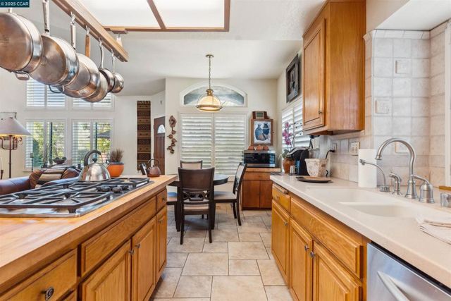 5541 Lanai Court, Discovery Bay, CA 94505