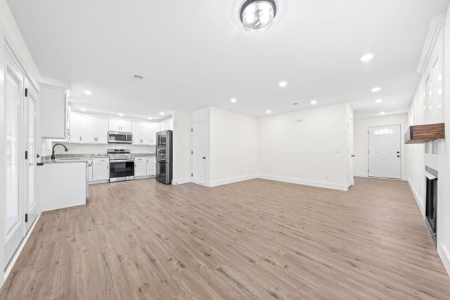 2015 Rosemary Drive, Clarksville, TN 37042