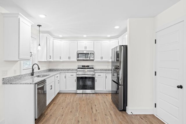 2015 Rosemary Drive, Clarksville, TN 37042