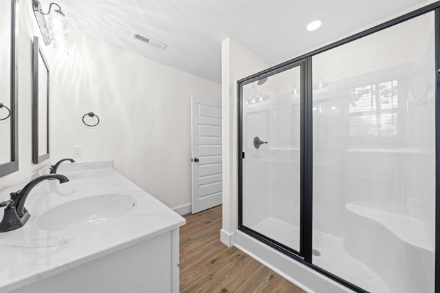 2015 Rosemary Drive, Clarksville, TN 37042