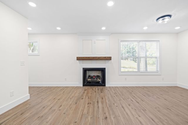 2015 Rosemary Drive, Clarksville, TN 37042