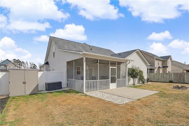 188 Stockbridge Drive, Raeford, NC 28376