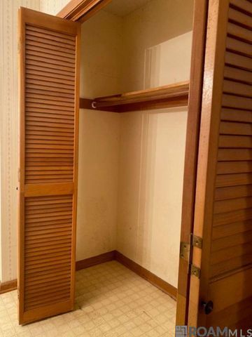 12479 Sullivan Ln, Clinton, LA 70722