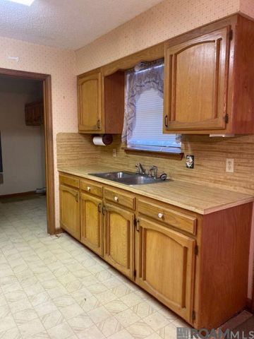 12479 Sullivan Ln, Clinton, LA 70722