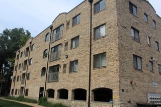 7335 Oakwood Avenue 4F, Lyons, IL 60534