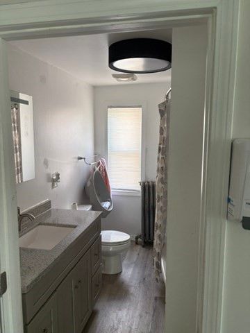 27 Barnum St, Taunton, MA 02790