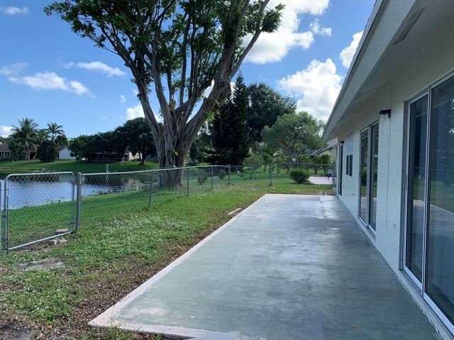 1824 Edgewater Drive, Boynton Beach, FL 33436