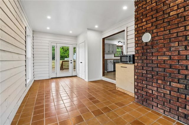 556 Hitchcock Road, Dallas, GA 30157