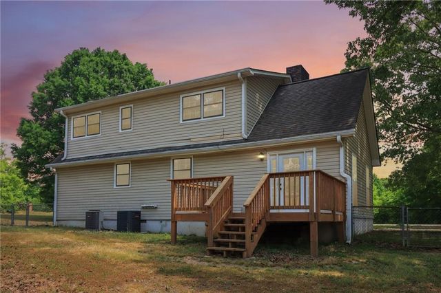 556 Hitchcock Road, Dallas, GA 30157